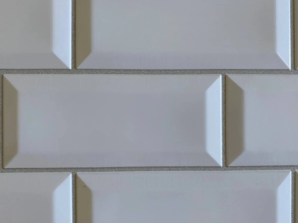 Пластиковая Панель Пластмаркет плитка Кабанчики жемчужные 960 * 485мм