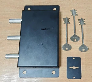 Замок накладной GrandLock ПЕТРОВКА (3 кл) (6 сув.) (3 риг. 14 мм)