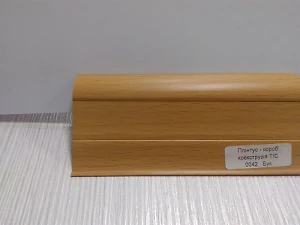 Плинтус кабельканал с резинкой ТИС 2,5м (бук)